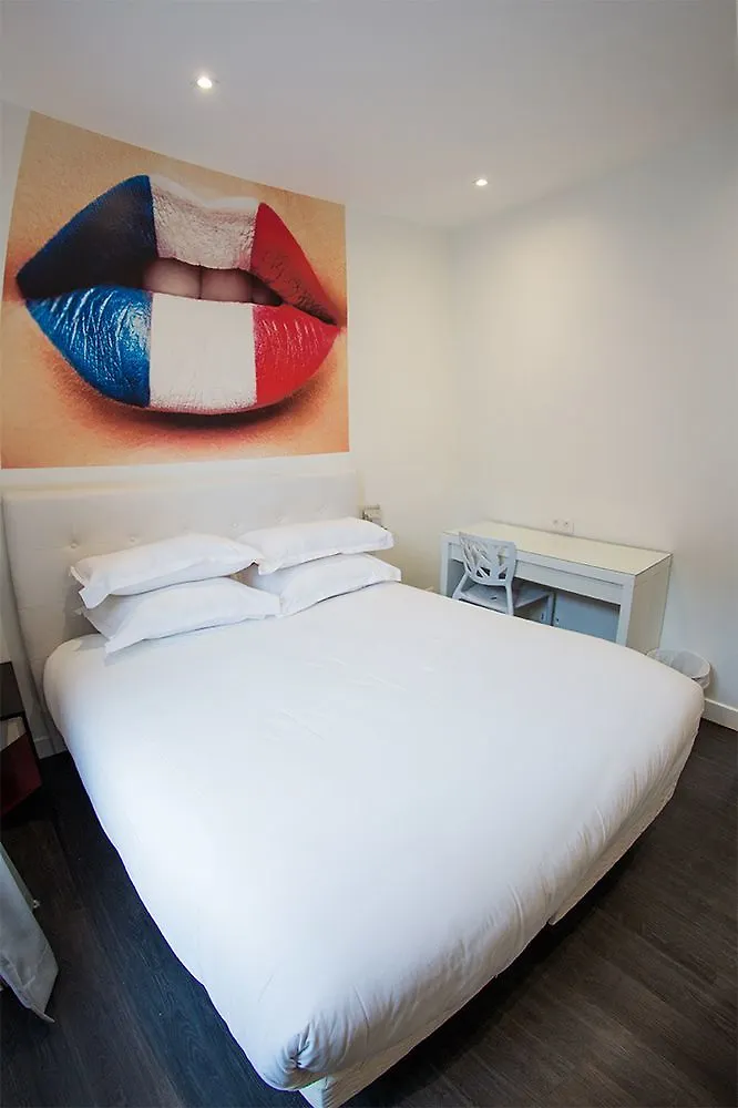 Le Glam'S Hotel Paris 3*,